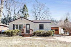 Pre-foreclosure in  9TH ST Green Bay, WI 54304