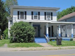 Pre-foreclosure in  N PARK ST Clyde, NY 14433