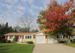 Pre-foreclosure in  TENNESSEE RD Racine, WI 53405