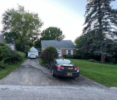  Brentwood Dr, Flint MI