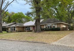 Pre-foreclosure in  LA JOLLA DR Athens, TX 75751