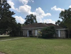 Pre-foreclosure in  CLAYTON PL Hattiesburg, MS 39402