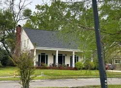 Pre-foreclosure in  GREENVIEW DR Gulfport, MS 39507