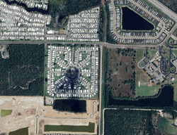 Pre-foreclosure in  QUEEN PALM DR Naples, FL 34114