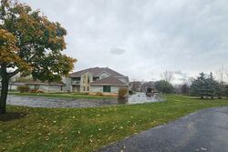  E Barbara Ct , Oak Creek WI