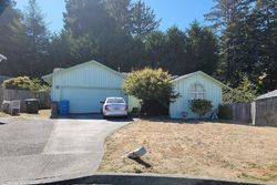 Pre-foreclosure in  HILLSIDE CT Eureka, CA 95503