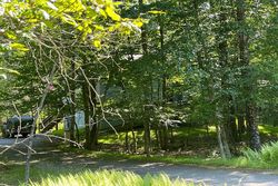 Pre-foreclosure in  WILD MEADOW DR Milford, PA 18337