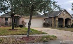 Pre-foreclosure in  OPAL ROCK DR Rosharon, TX 77583