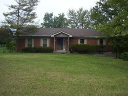 Pre-foreclosure in  PLEASANT VALLEY RD Florence, KY 41042