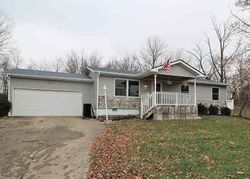 Pre-foreclosure in  SKYLINE DR Florence, KY 41042