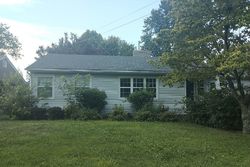 Pre-foreclosure Listing in HILLCREST DR DANVILLE, KY 40422