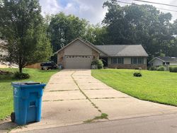 Pre-foreclosure in  LAKEVIEW DR Edwardsburg, MI 49112