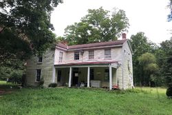 Pre-foreclosure in  LITTLE BAY RD # 51103 White Stone, VA 22578