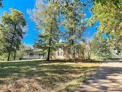 Pre-foreclosure in  CARROLL GENTRY RD Madisonville, KY 42431