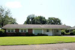 Pre-foreclosure in  EASTWOOD DR Columbus, MS 39702
