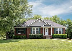 Pre-foreclosure in  WHISPERING OAK DR Bardstown, KY 40004