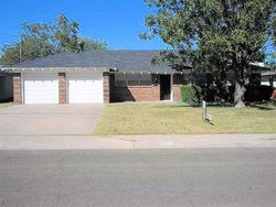 Pre-foreclosure in  LA FONDA DR Roswell, NM 88201