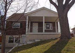 Pre-foreclosure in  RIDGE VIEW AVE Florence, KY 41042