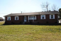 Pre-foreclosure in  W CENTER ST Madisonville, KY 42431