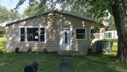 Pre-foreclosure in  WYATT AVE Madisonville, KY 42431