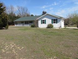 Pre-foreclosure in  SWEETBRIAR DR Marshfield, MO 65706