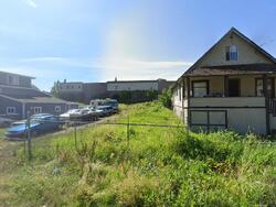 Pre-foreclosure in  S DIRECTOR ST Seattle, WA 98118