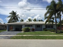 Pre-foreclosure in  NW 10TH ST Pompano Beach, FL 33066