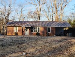 Pre-foreclosure in  COUNTY ROAD 639 Florence, AL 35633
