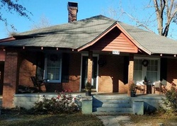 Pre-foreclosure in  W VERTIA ST Metter, GA 30439