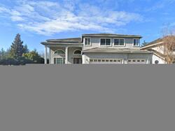 Pre-foreclosure in  DANJAC CIR Sacramento, CA 95822