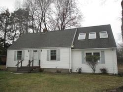Pre-foreclosure in  HOBSON AVE Windsor, CT 06095