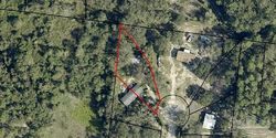 Pre-foreclosure in  GATLIN RD Milton, FL 32583