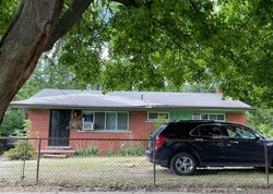 Pre-foreclosure in  W HOPKINS AVE Pontiac, MI 48340