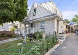 Pre-foreclosure in  DONALDSON PL Linden, NJ 07036