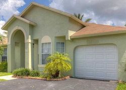 Pre-foreclosure in  SW 16TH CT Hollywood, FL 33025