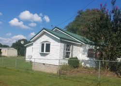 Pre-foreclosure in  BUCKNER ST Parsons, TN 38363