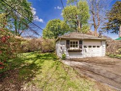 Pre-foreclosure in  ROXBOROUGH RD Rochester, NY 14619