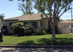 Pre-foreclosure in  COUNTRY CLUB LN San Bernardino, CA 92404