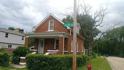 Pre-foreclosure in  KIEP AVE Joliet, IL 60436