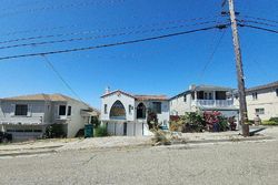 Pre-foreclosure in  BUENA VENTURA AVE Oakland, CA 94605