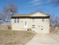 Pre-foreclosure in  E 8TH ST N Independence, MO 64056