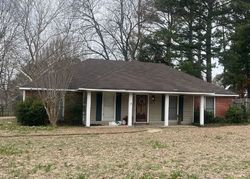 Pre-foreclosure in  TIMBERLINE DR Madison, MS 39110