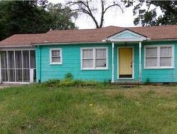 Pre-foreclosure in  ROSELAND DR Vicksburg, MS 39180