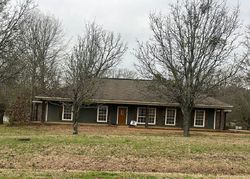 Pre-foreclosure Listing in RIDGE PARK DR RAYMOND, MS 39154