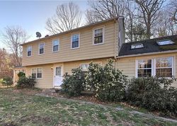 Pre-foreclosure Listing in MILLER RD BETHANY, CT 06524