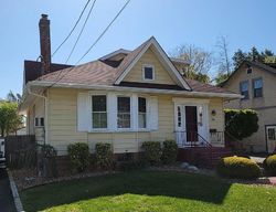 Pre-foreclosure in  HOWARD ST Vineland, NJ 08360