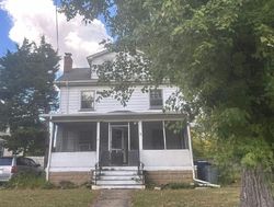 Pre-foreclosure in  MCPHELIN AVE Cherry Hill, NJ 08034