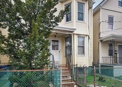 Pre-foreclosure in  WILLIAM ST Elizabeth, NJ 07201