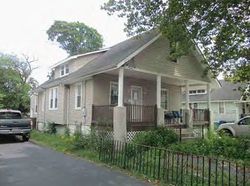 Pre-foreclosure in  PUBLIC RD Palmyra, NJ 08065