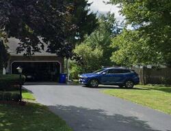 Pre-foreclosure in  BONCLIFF DR Alden, NY 14004